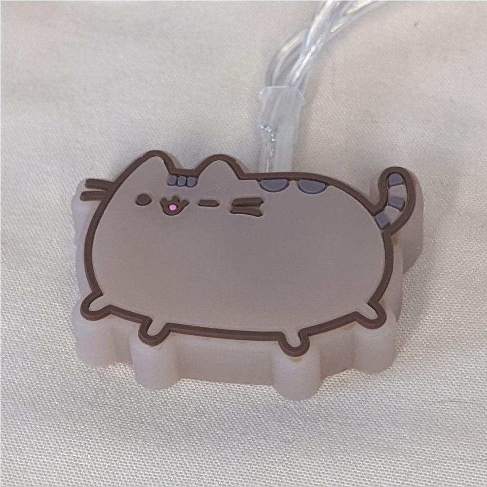 Pusheen string lights - Picture 3 of 4